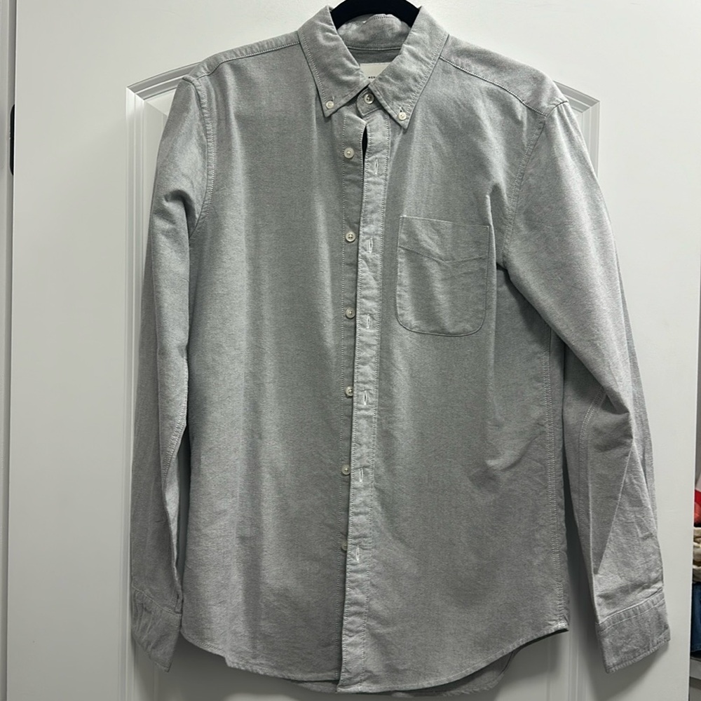 American Eagle Everyday Oxford button up in gray